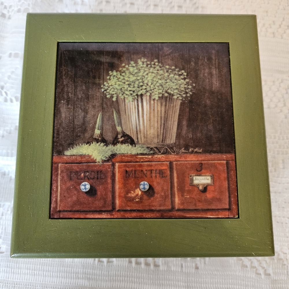 Arnie Fisk Print Tile Top Green Wooden Jewelry/Trinket Box 5.5"×5.5"×3" Garden